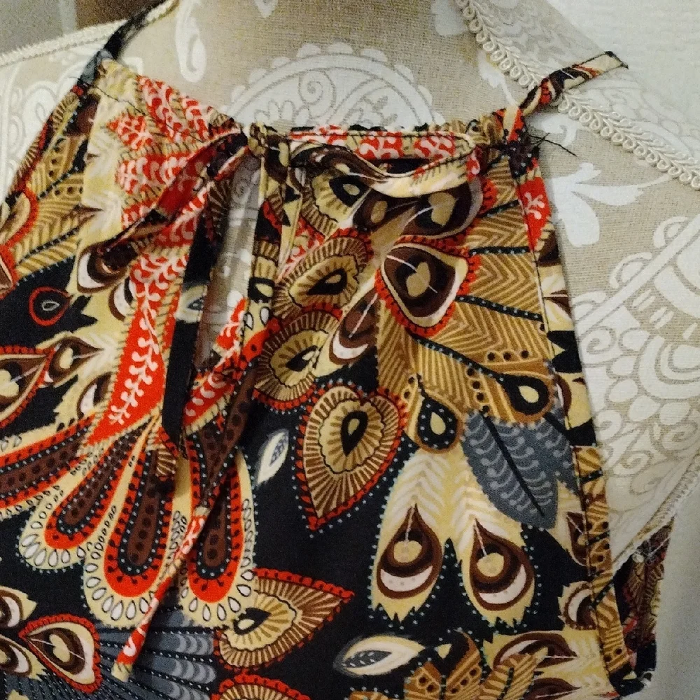 Elegant Multicolor Halter Dress - Picture 5 of 9